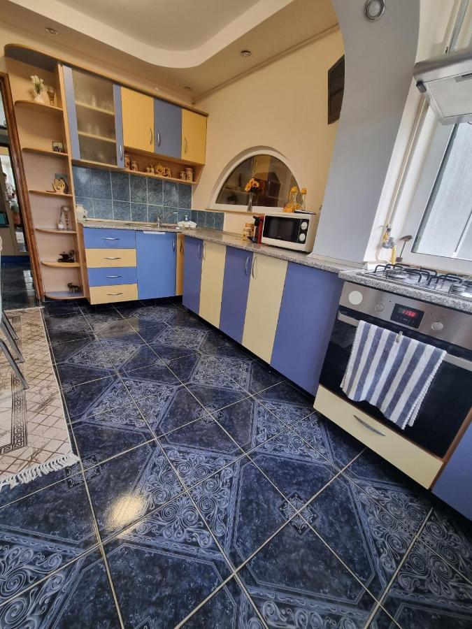 Emily Residence Curtea de Argeş المظهر الخارجي الصورة